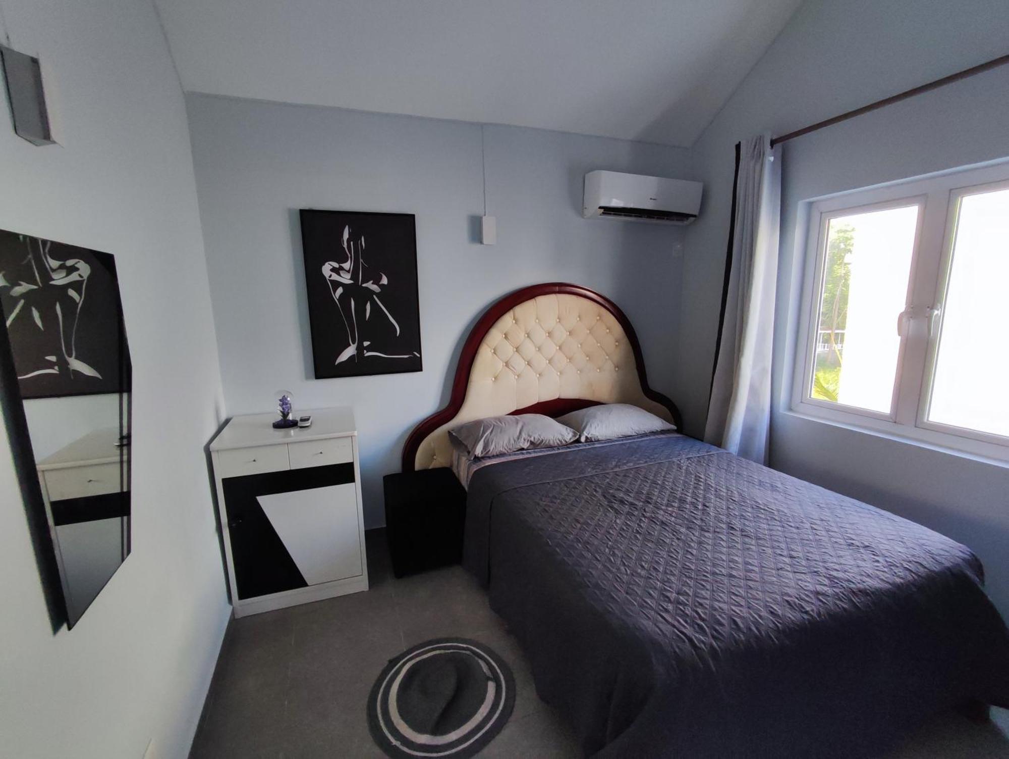格兰贝伊Piscines Privees Et Chauffees, Private Heated Pools别墅 外观 照片